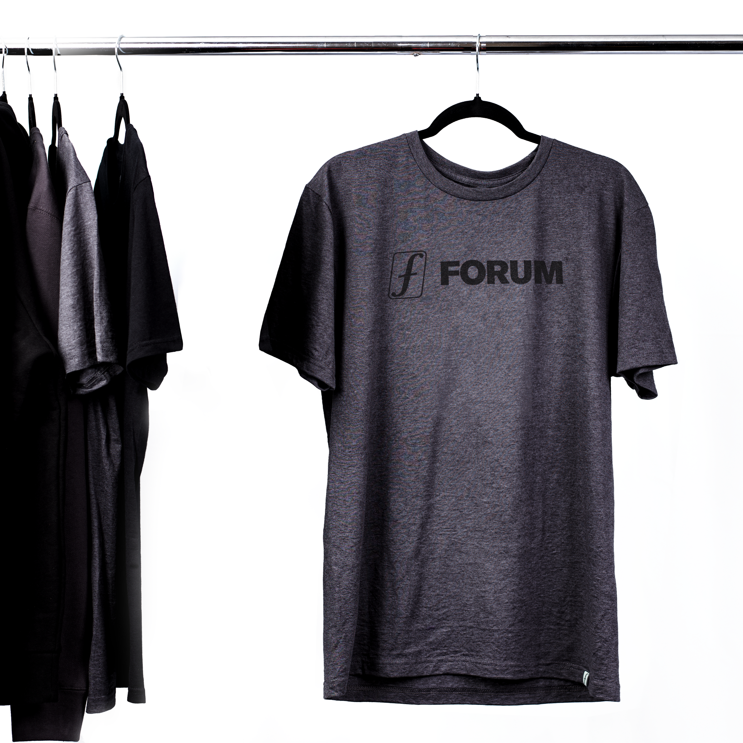 Buffer Error Roll Tシャツ XL FORUM LOCKUP T-SHIRT ASPHALT – FORUM SNOW
